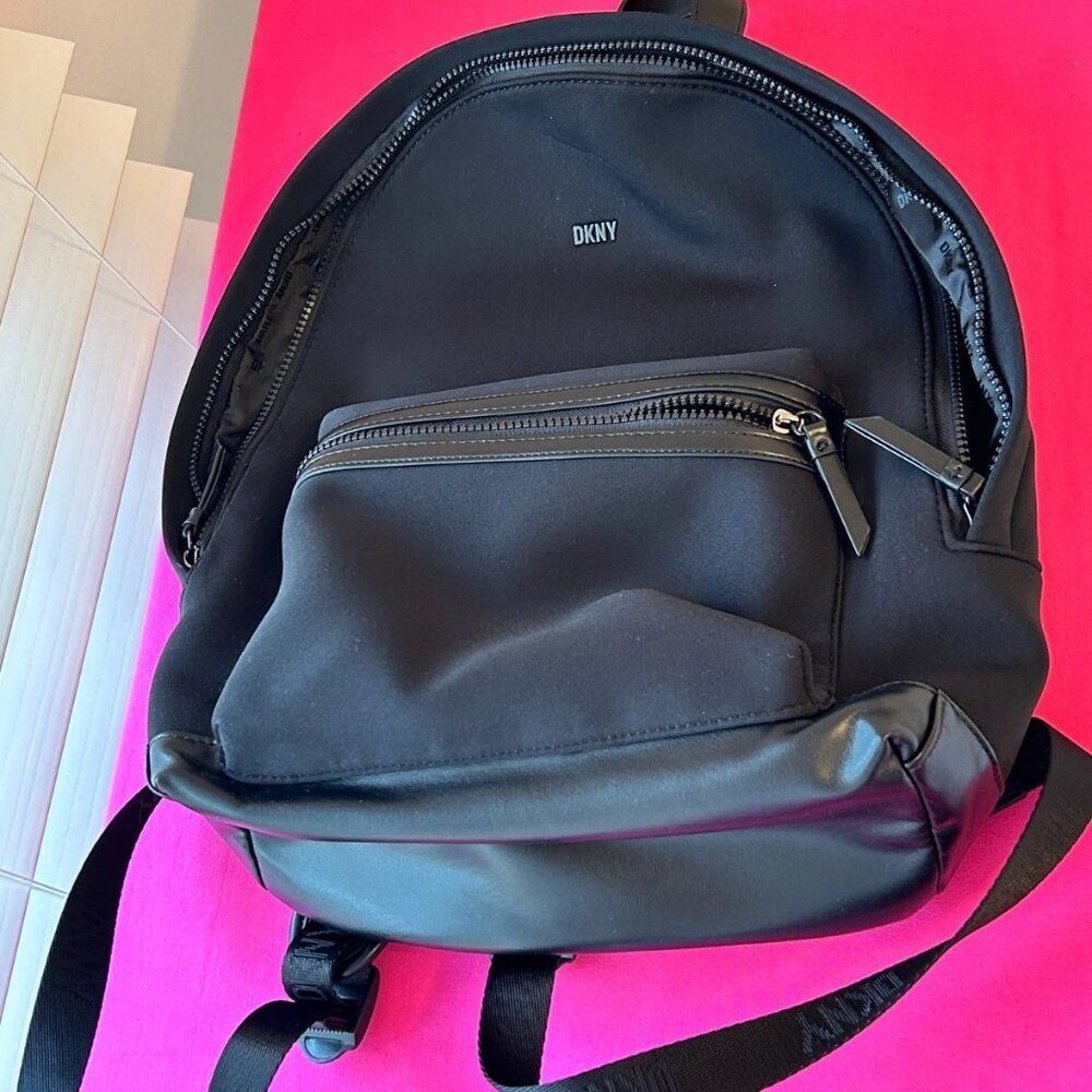 DKNY Neoprene &amp; Faux-Leather Zip-Top Backpack - New Without Tags - Picture 3 of 7